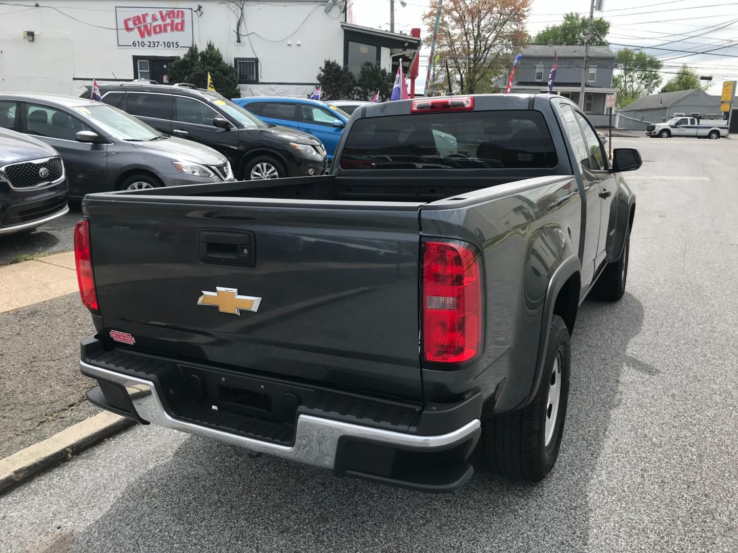 2015 Green /Gray Chevrolet Colorado Work Truck (1GCHSAEA4F1) with an 2.5 V4 engine, Automatic transmission, located at 577 Chester Pike, Prospect Park, PA, 19076, (610) 237-1015, 39.886154, -75.302338 - 2015 Chevrolet Colorado: Extended Cab (3-Door), remote start, backup camera, new PA inspection, runs LIKE NEW! This vehicle comes inspected and has been given a bumper to bumper safety check. It is very clean, reliable, and well maintained. We offer a unique pay plan that is known for being the e - Photo#6